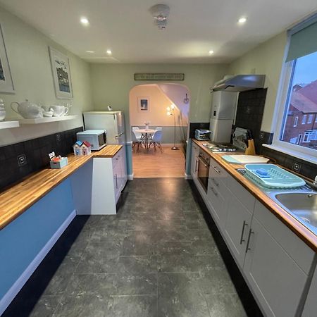 Ferienwohnung Lighthouse View, One Min From Harbour & Beach Scarborough Exterior foto