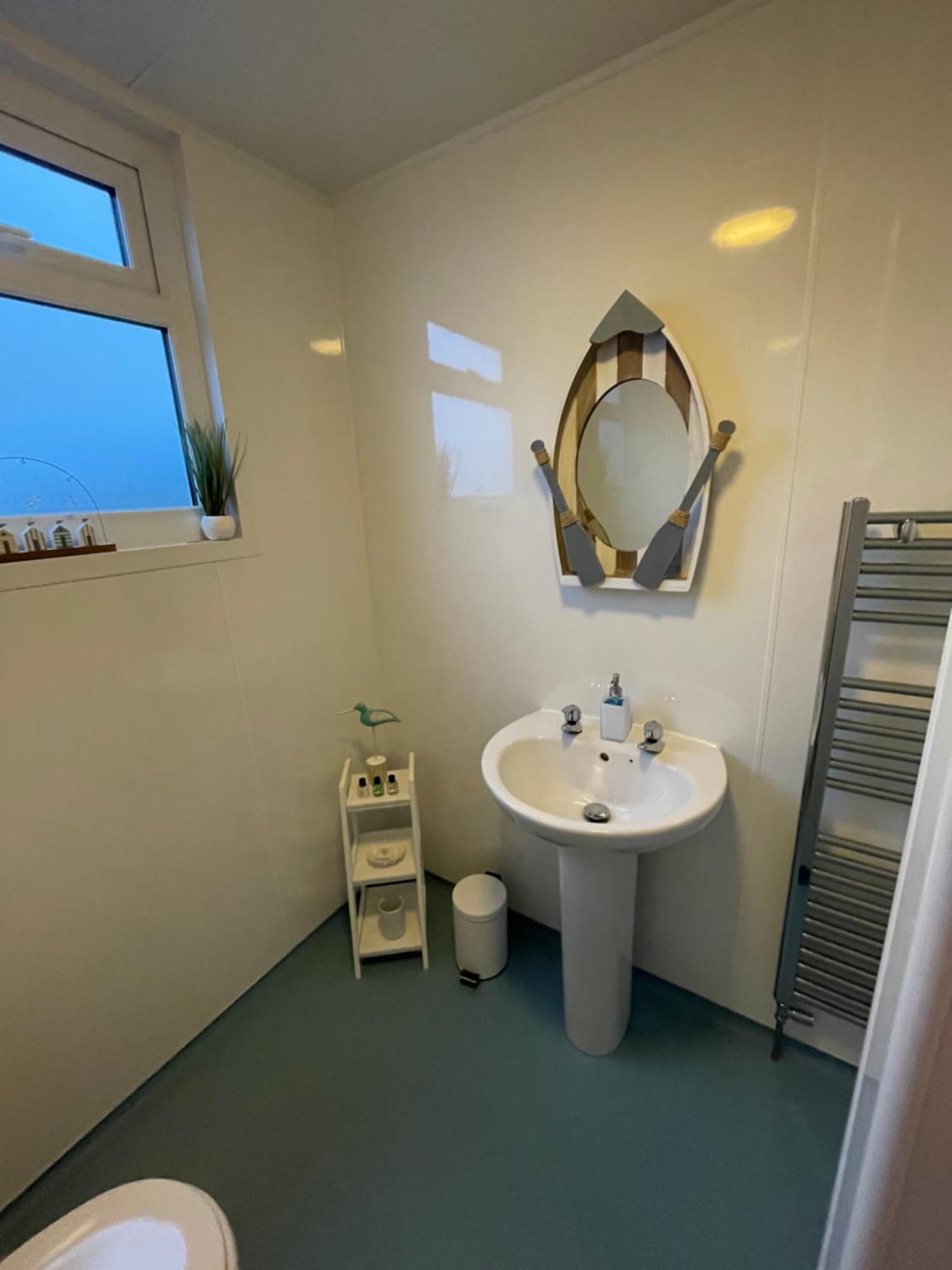 Ferienwohnung Lighthouse View, One Min From Harbour & Beach Scarborough Exterior foto